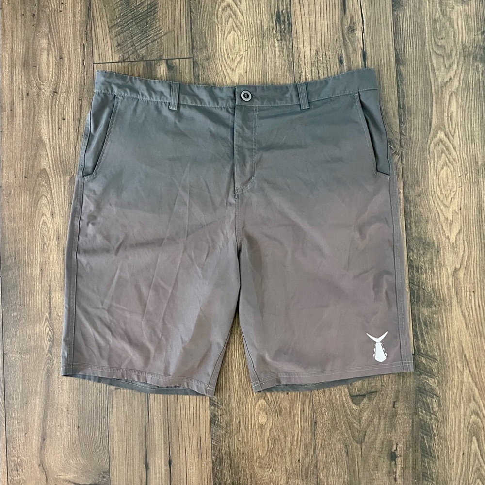 Tunaskin Mens Gray/Charcoal Shoal Hybrid Chino Shorts